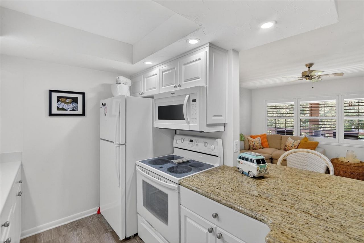 650 Pinellas Point Drive S, Unit 236, Saint Petersburg, FL 33705 Photo