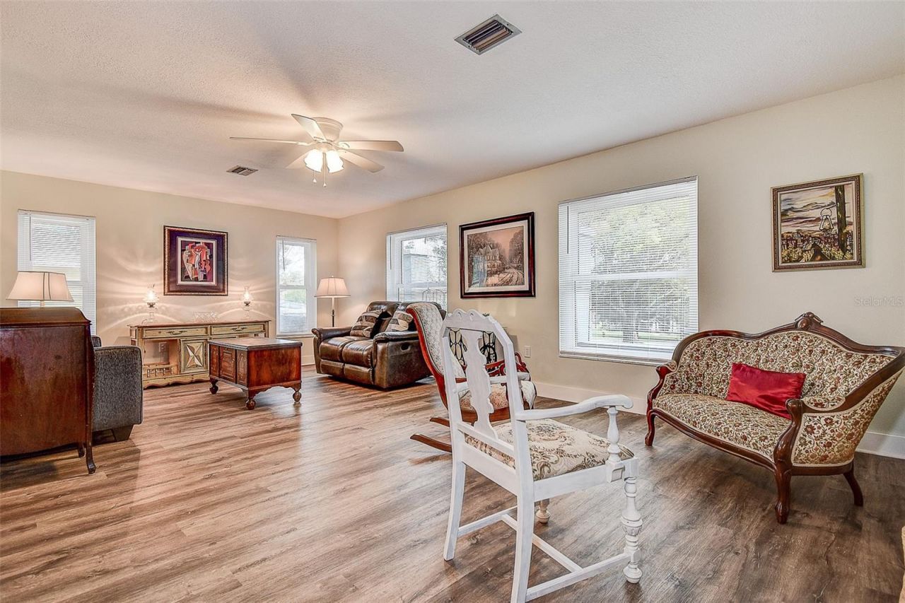 5253 Sandra Drive, Spring Hill, FL 34607 Photo