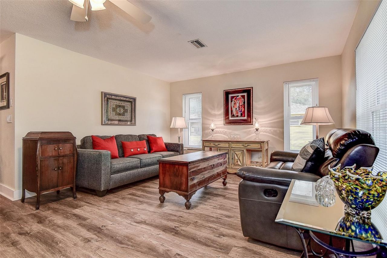 5253 Sandra Drive, Spring Hill, FL 34607 Photo