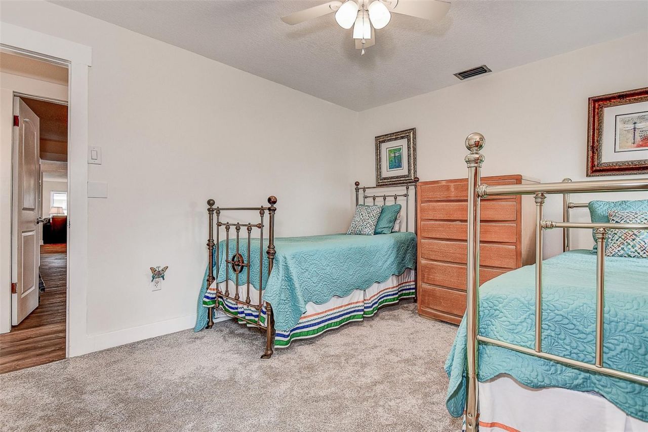 5253 Sandra Drive, Spring Hill, FL 34607 Photo