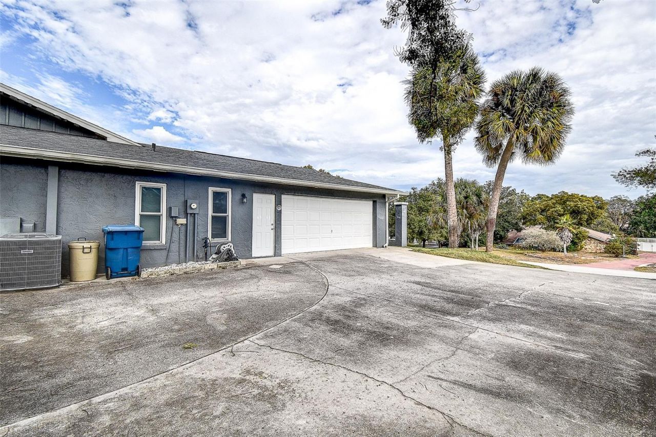 5253 Sandra Drive, Spring Hill, FL 34607 Photo