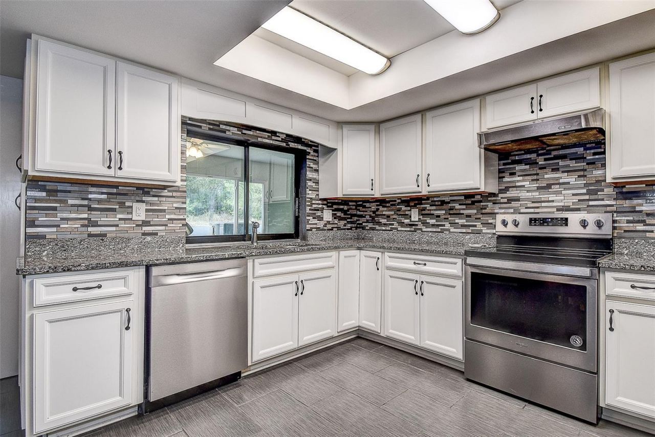 5253 Sandra Drive, Spring Hill, FL 34607 Photo
