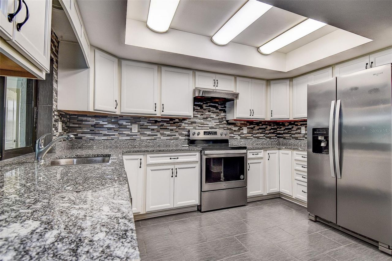 5253 Sandra Drive, Spring Hill, FL 34607 Photo