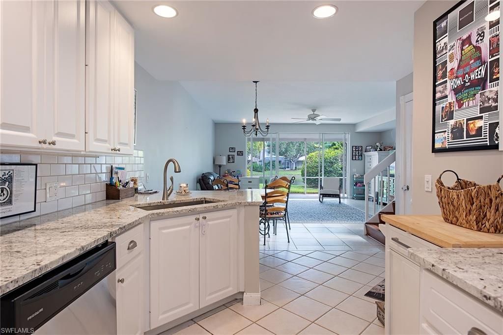 5697 Cove Cir, Unit 42, Naples, FL 34119 Photo