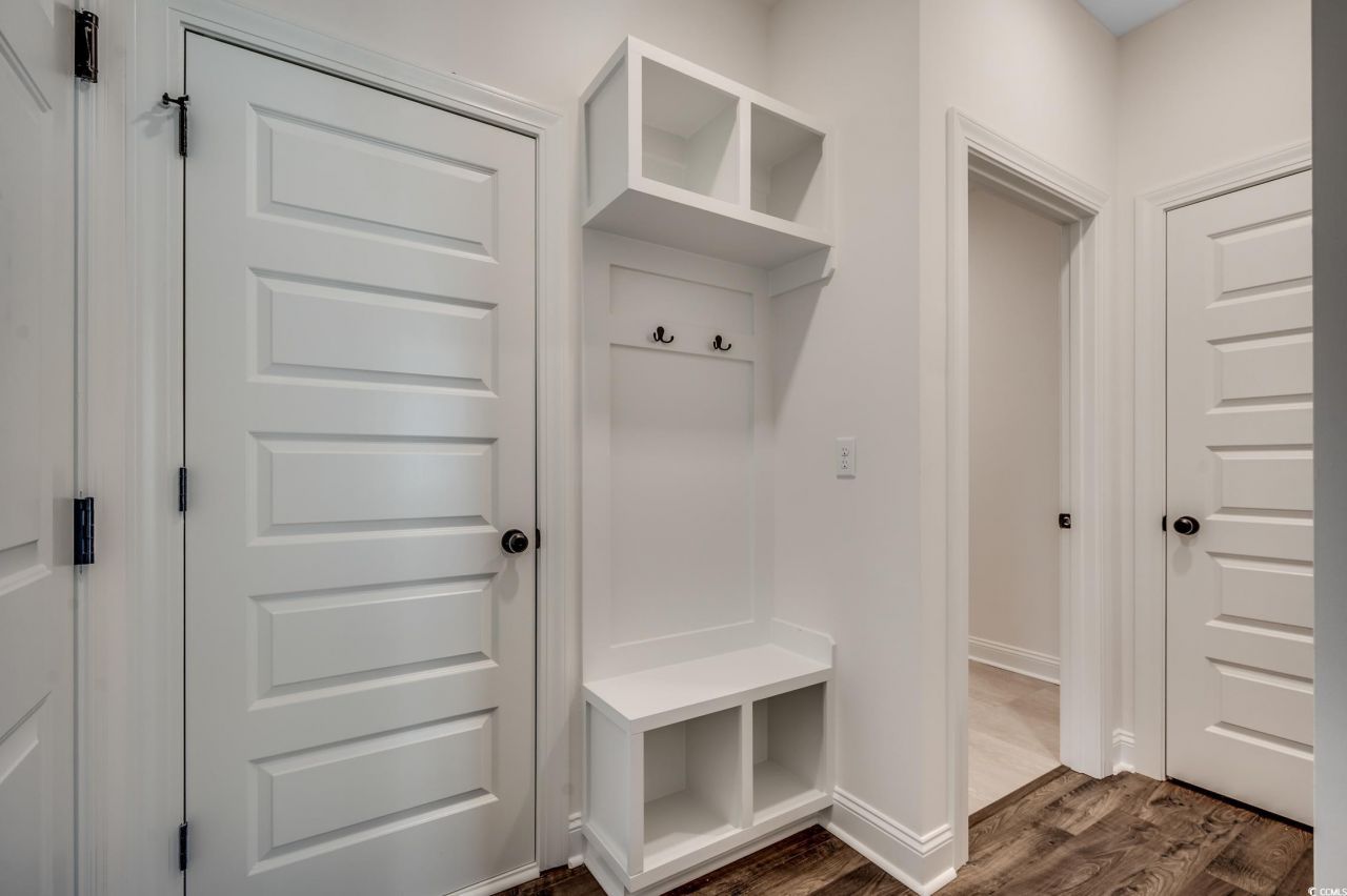 911 Inlet Keys St. Photo 22