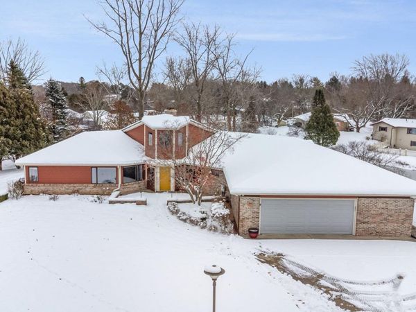 5390 Pheasant Court, Alma, MI 48801