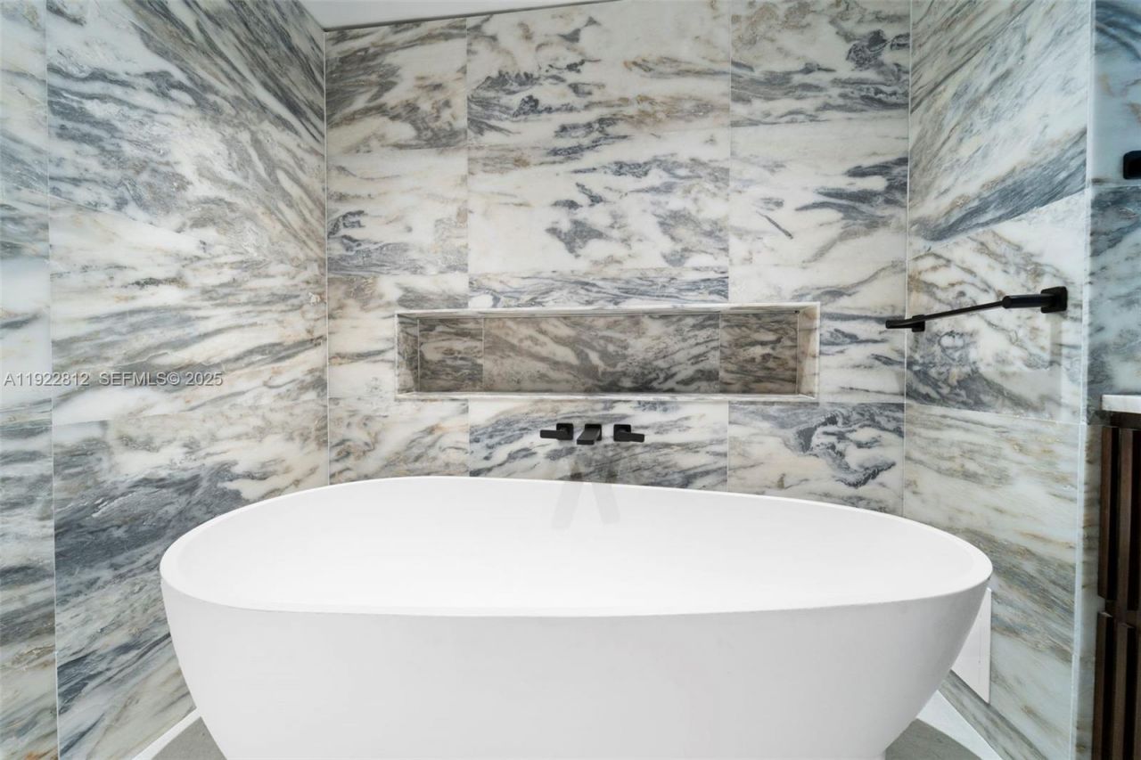 2127 Brickell Ave, Unit 3005, Miami, FL 33129 Photo