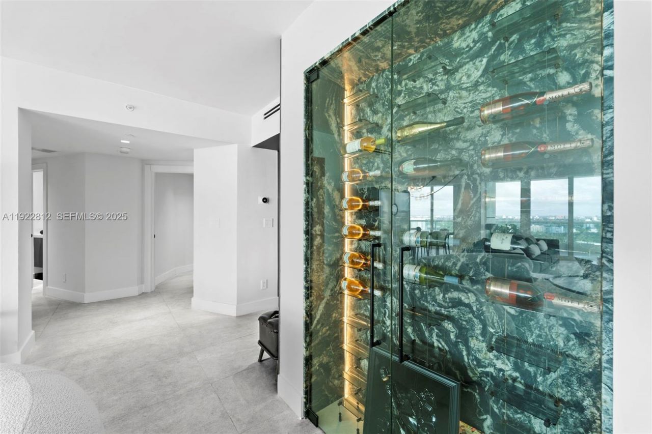 2127 Brickell Ave, Unit 3005, Miami, FL 33129 Photo