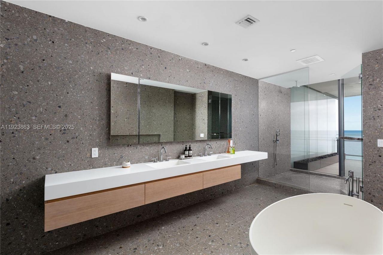 8701 Collins Avenue, Unit 902, Miami Beach, FL 33154 Photo