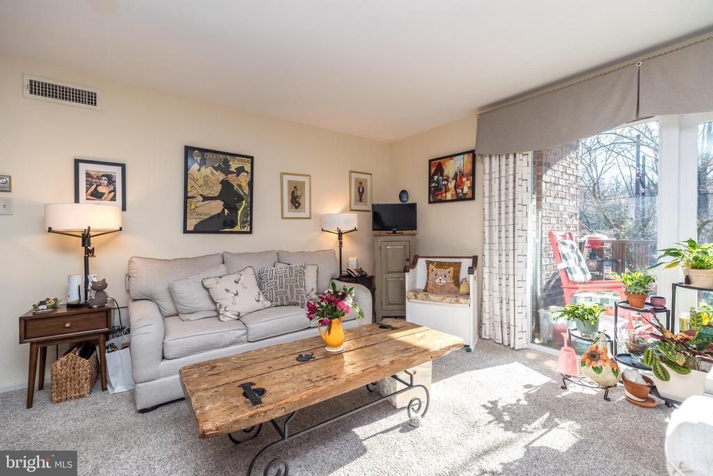 1610 THE FAIRWAY, JENKINTOWN, PA 19046