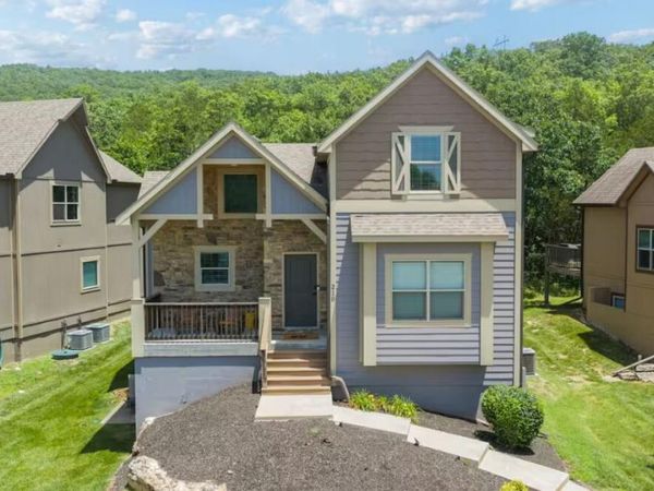 210 Deep Forest, Hollister, MO 65672