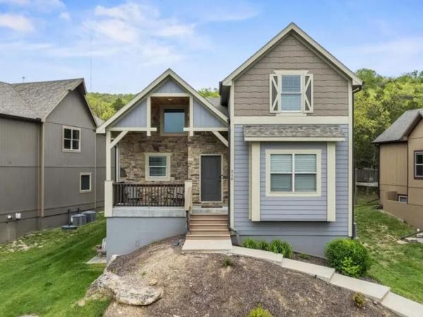 210 Deep Forest, Hollister, MO 65672