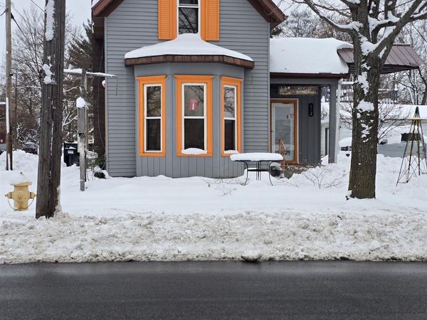 822 N Michigan St Street, Elkhart, IN 46514