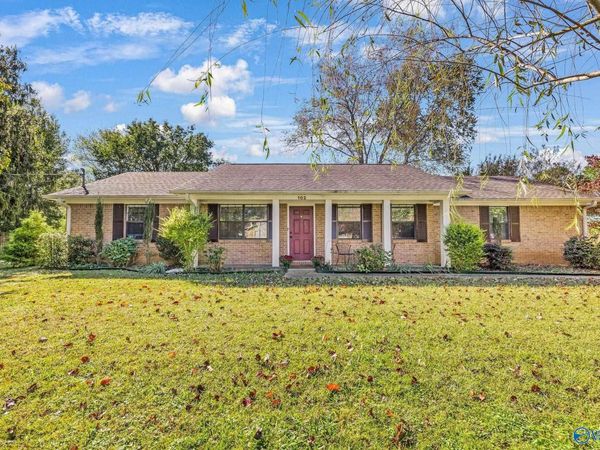 102 Harpeth Drive, New Market, AL 35761