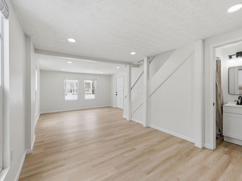 126 S Oakley Avenue, Columbus, OH 43204 Photo 5