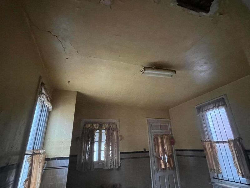 1029 Hunter Avenue, Columbus, OH 43201 Photo 6