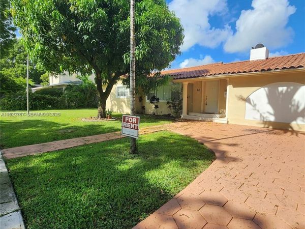 60 Palmetto Dr, Miami Springs, FL 33166