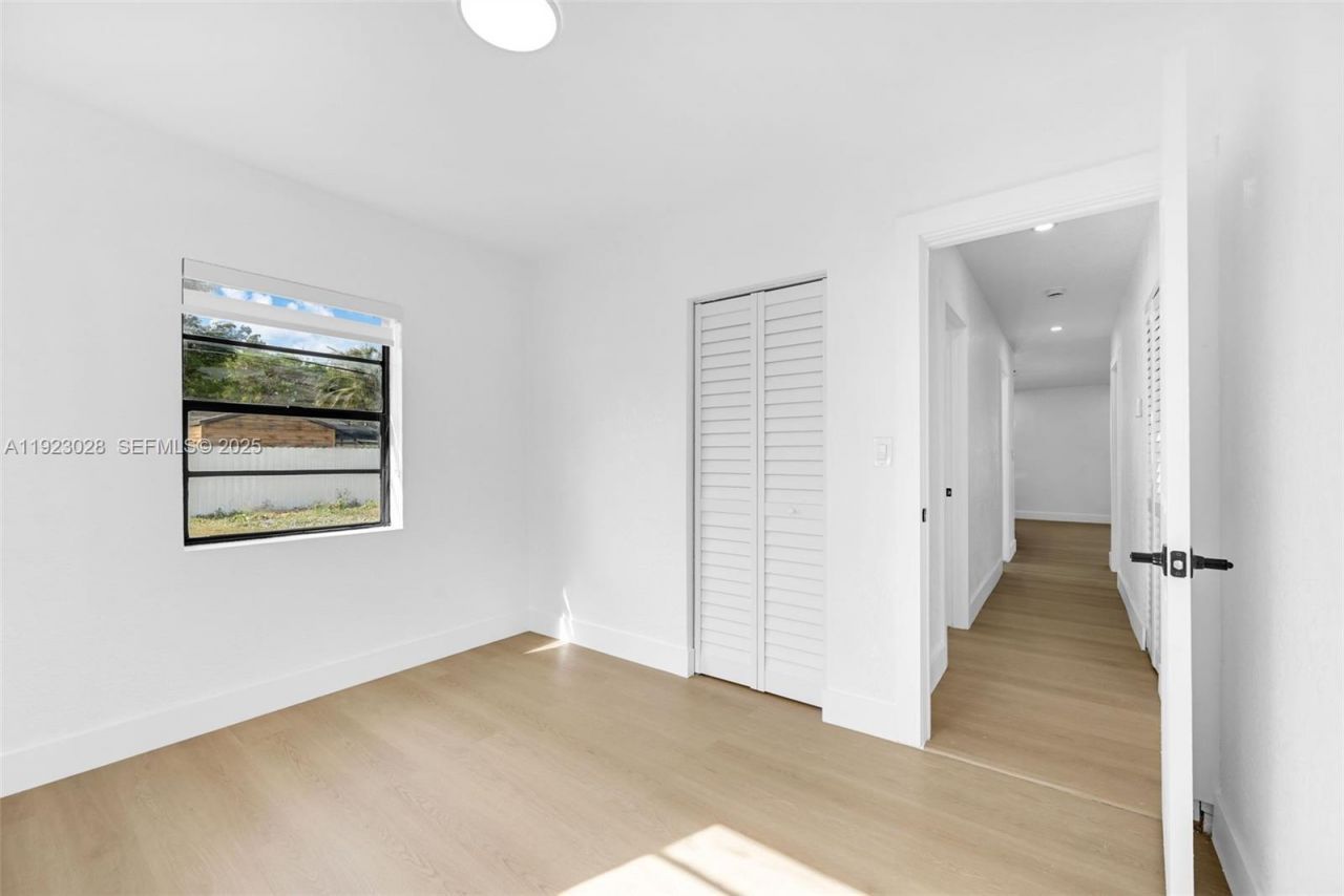 16140 NW 17th Pl, Miami Gardens, FL 33054 Photo