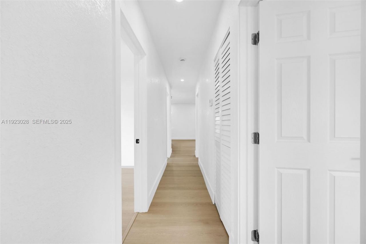 16140 NW 17th Pl, Miami Gardens, FL 33054 Photo