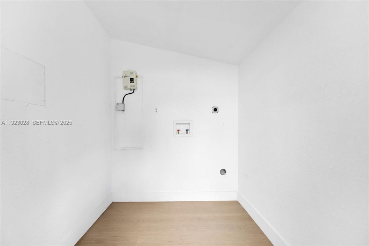 16140 NW 17th Pl, Miami Gardens, FL 33054 Photo