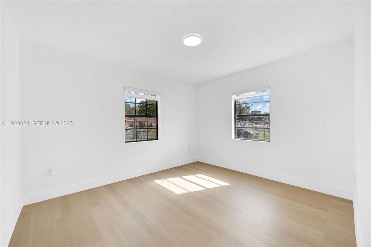 16140 NW 17th Pl, Miami Gardens, FL 33054 Photo