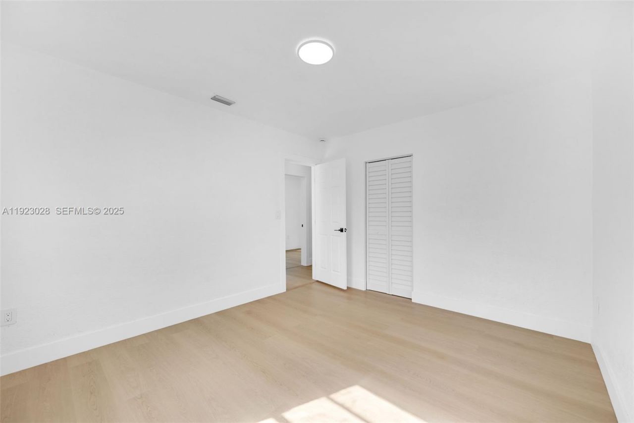 16140 NW 17th Pl, Miami Gardens, FL 33054 Photo