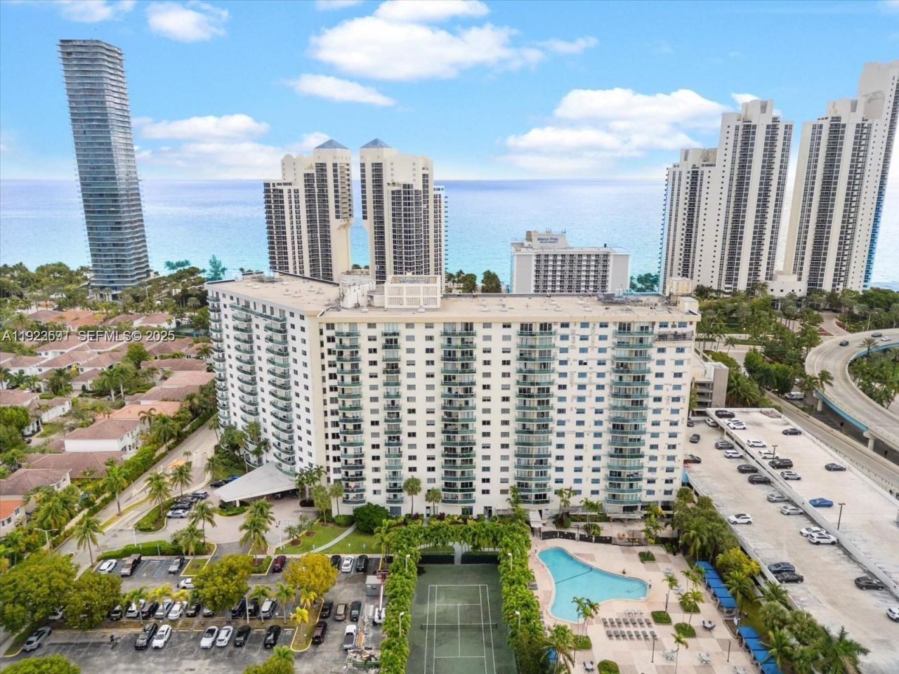19370 E Collins Ave, Unit 625, Sunny Isles Beach, FL 33160 Photo