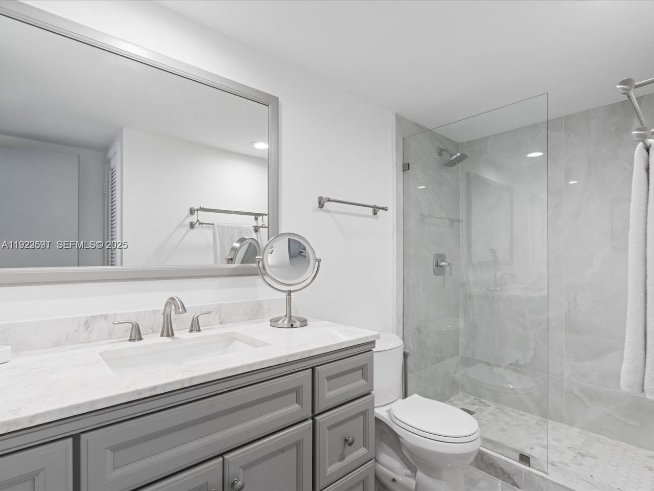 19370 E Collins Ave, Unit 625, Sunny Isles Beach, FL 33160 Photo