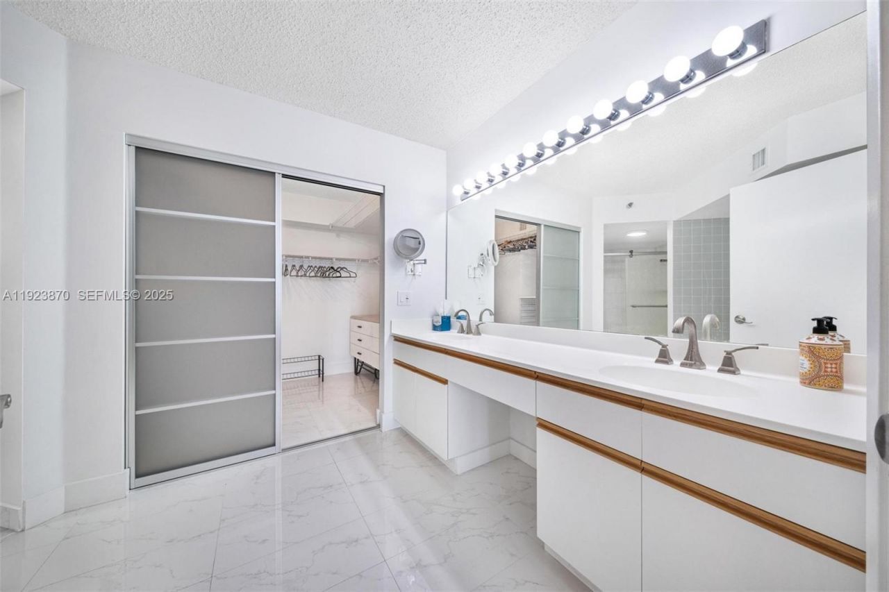 3400 NE 192nd St, Unit 1808, Aventura, FL 33180 Photo