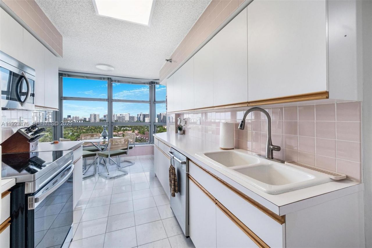 3400 NE 192nd St, Unit 1808, Aventura, FL 33180 Photo