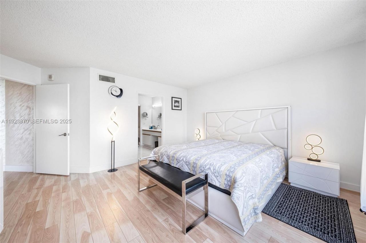 3400 NE 192nd St, Unit 1808, Aventura, FL 33180 Photo