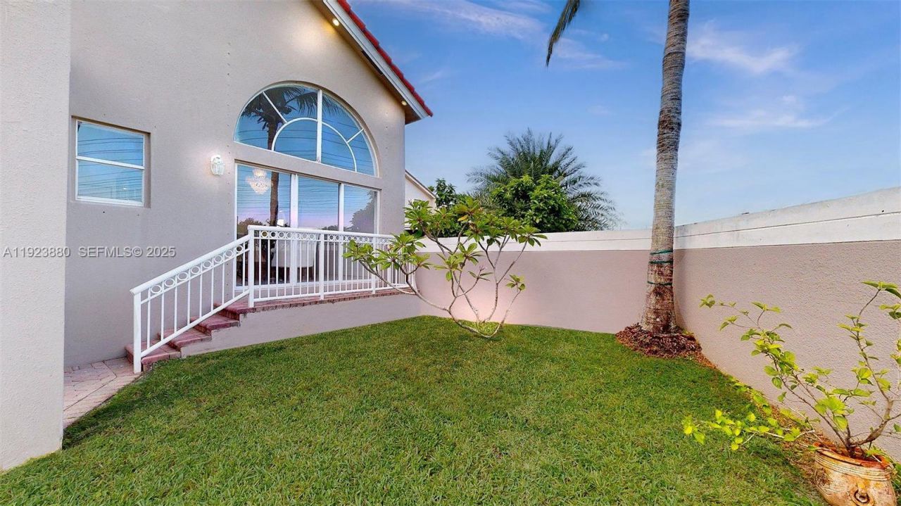 14633 SW 132nd Ave, Miami, FL 33186 Photo