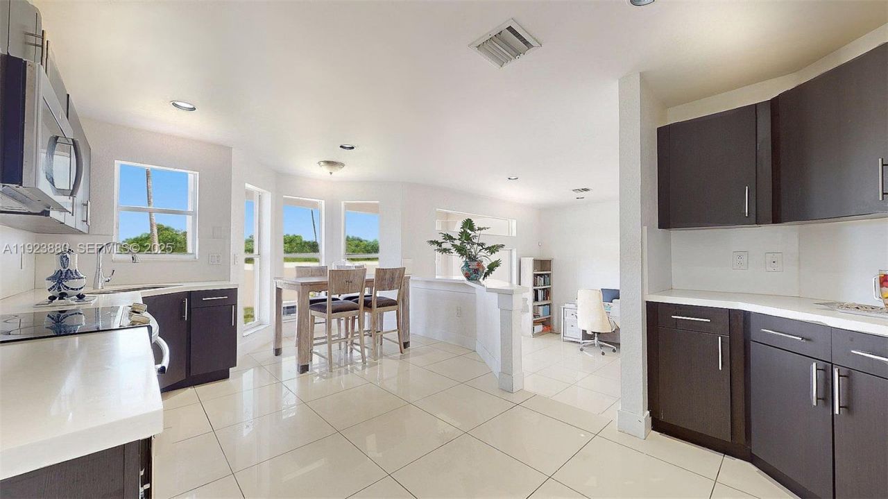 14633 SW 132nd Ave, Miami, FL 33186 Photo