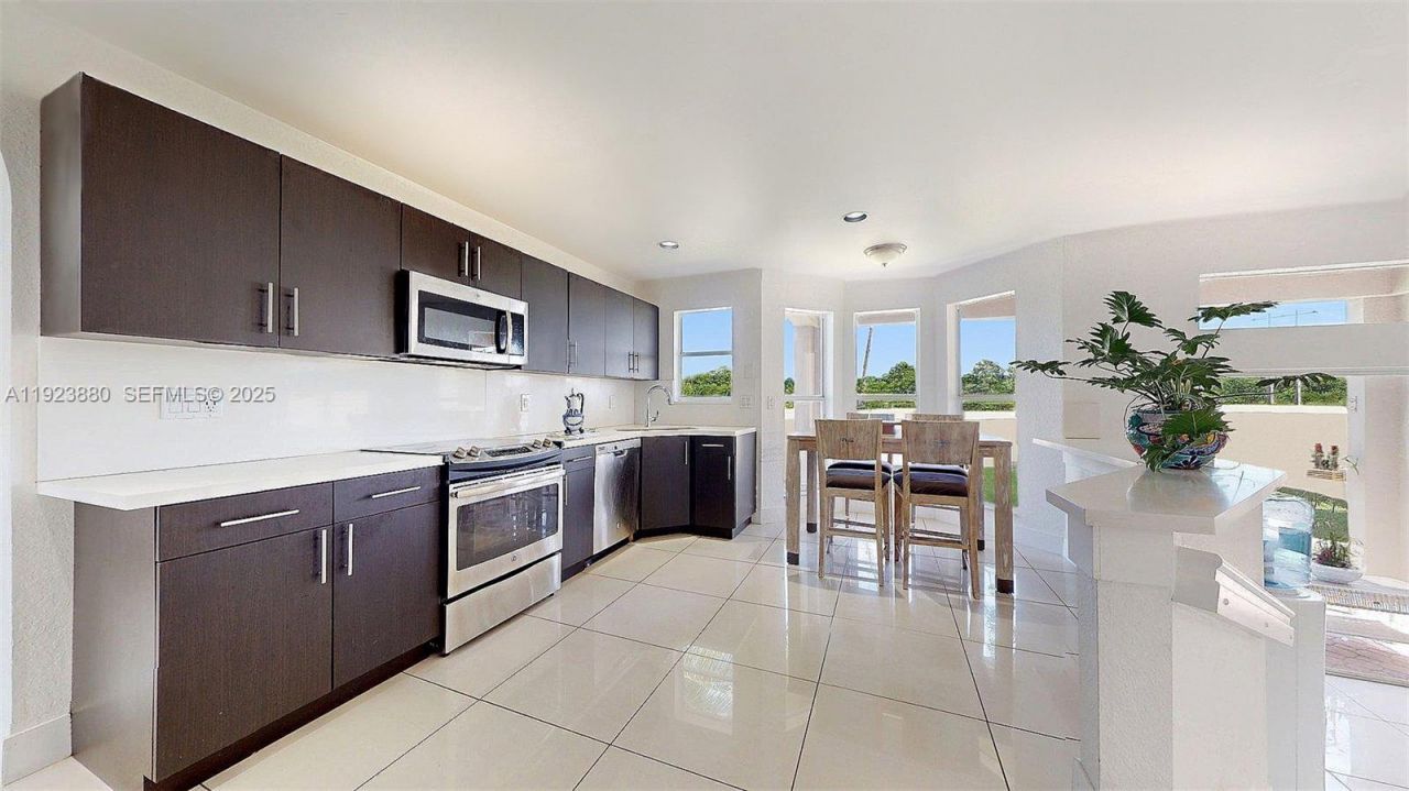 14633 SW 132nd Ave, Miami, FL 33186 Photo