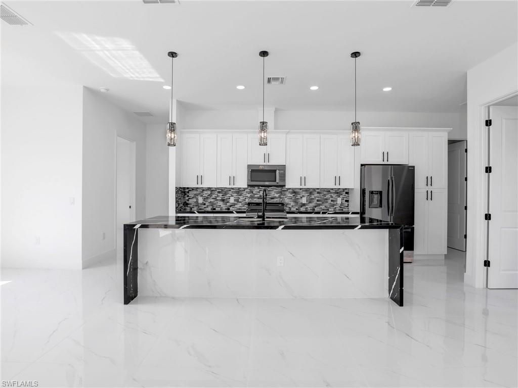 2221 Robert Ave, Alva, FL 33920 Photo