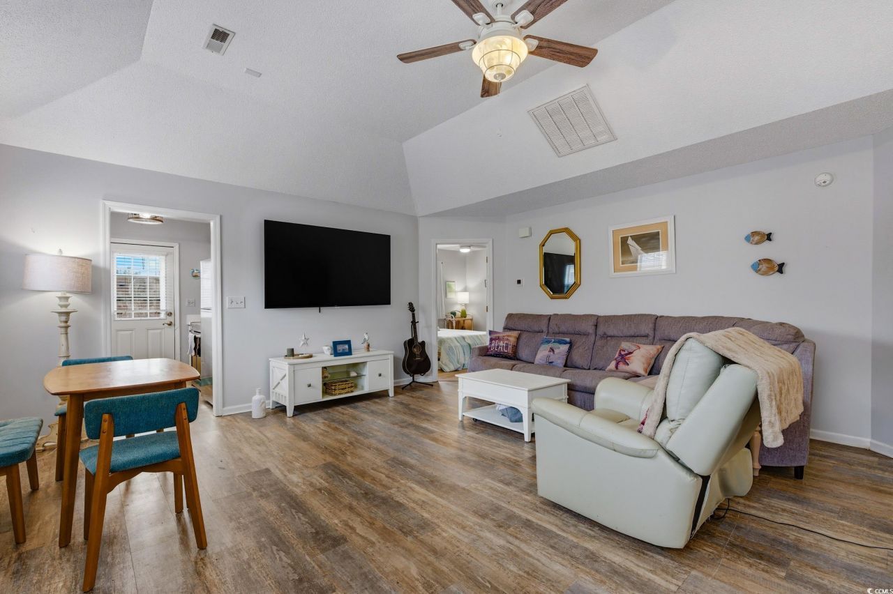 820 9th Ave. S Photo 3