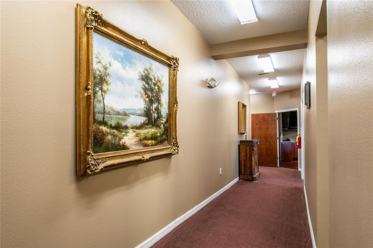 205 E Burleigh Boulevard, Tavares, FL 32778 Photo