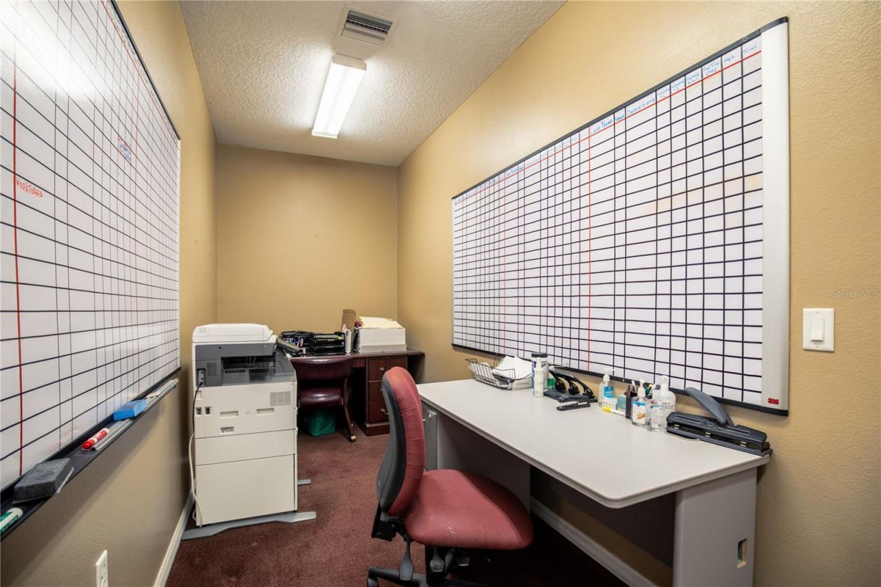 205 E Burleigh Boulevard, Tavares, FL 32778 Photo