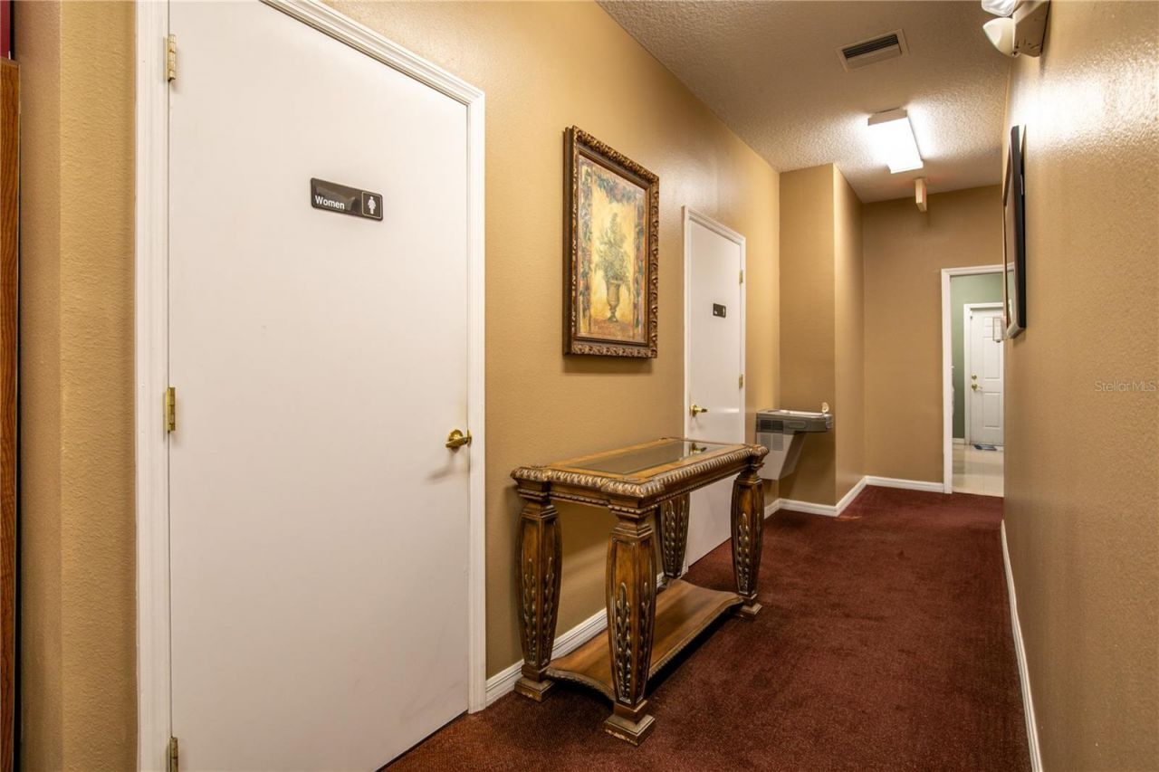 205 E Burleigh Boulevard, Tavares, FL 32778 Photo