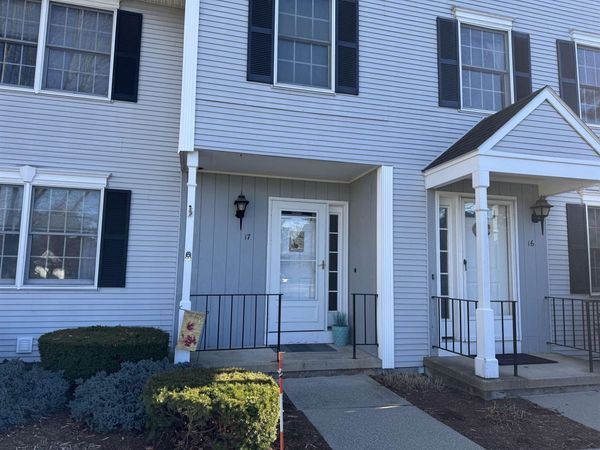 17 Twin Circle, Middlebury, VT 05753