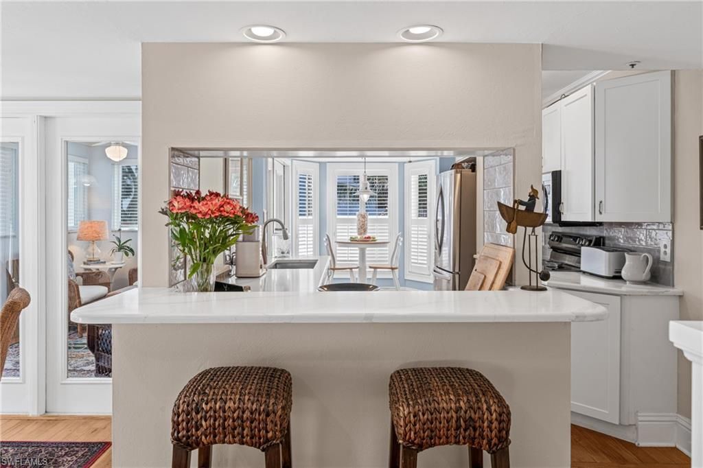 188 Bayview Ave, Fort Myers Beach, FL 33931 Photo