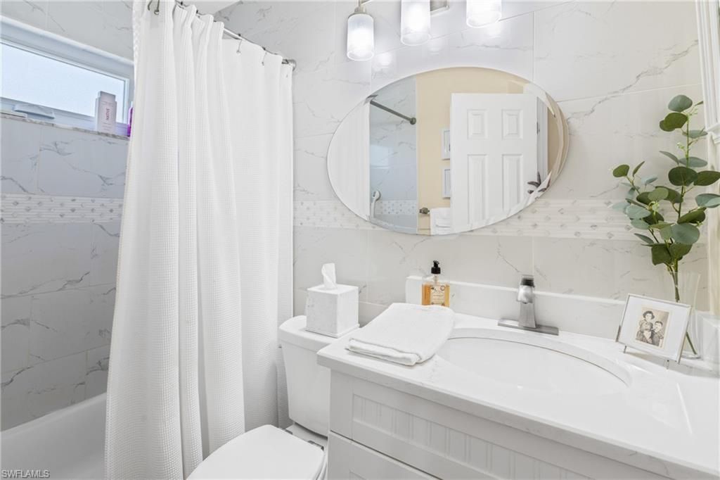 188 Bayview Ave, Fort Myers Beach, FL 33931 Photo