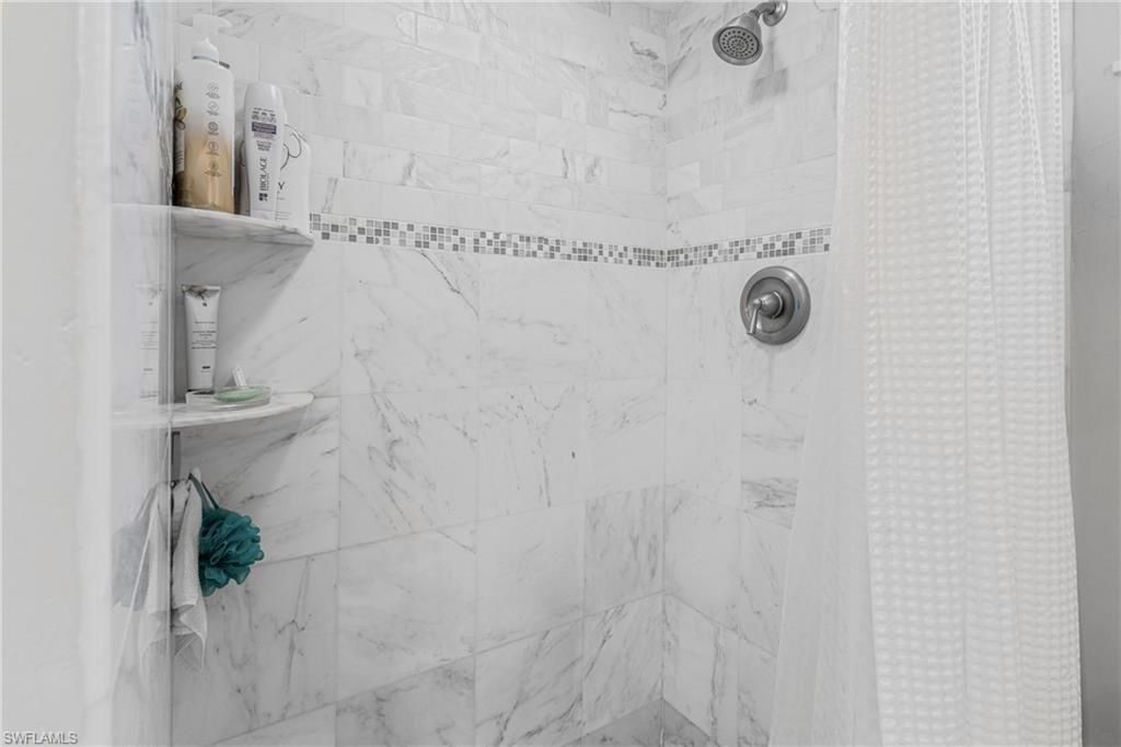 188 Bayview Ave, Fort Myers Beach, FL 33931 Photo