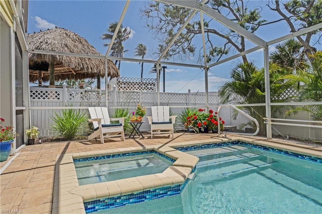 188 Bayview Ave, Fort Myers Beach, FL 33931 Photo