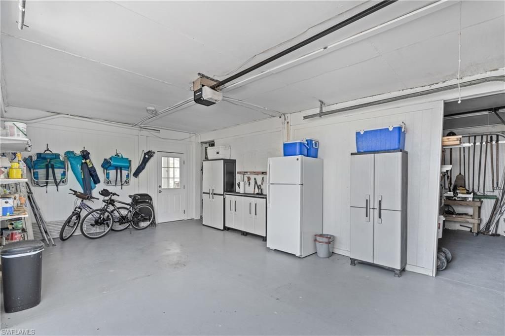 188 Bayview Ave, Fort Myers Beach, FL 33931 Photo