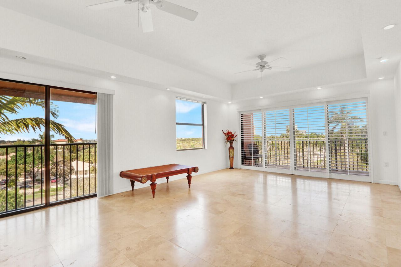 1640 Presidential Way, Unit 501, West Palm Beach, FL 33401 Photo