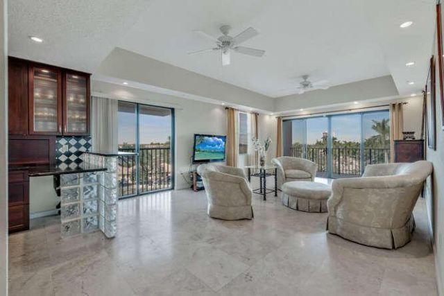 1640 Presidential Way, Unit 501, West Palm Beach, FL 33401 Photo