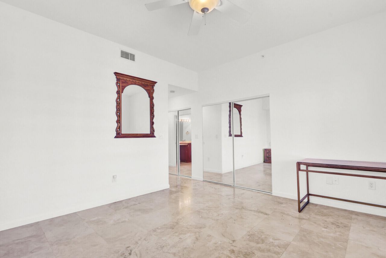 1640 Presidential Way, Unit 501, West Palm Beach, FL 33401 Photo