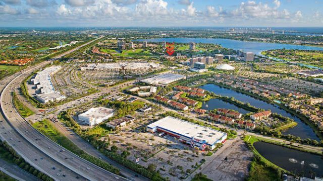 1640 Presidential Way, Unit 501, West Palm Beach, FL 33401 Photo