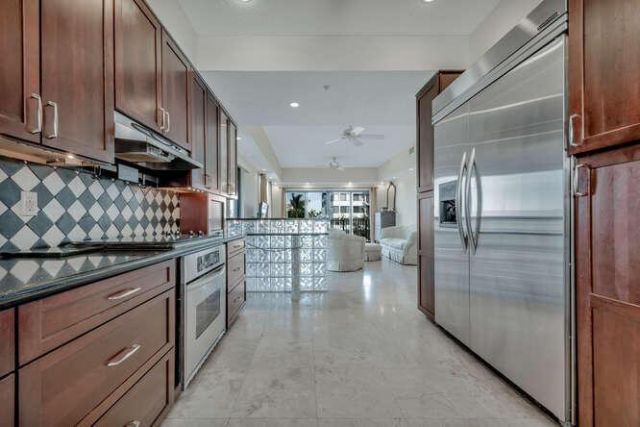 1640 Presidential Way, Unit 501, West Palm Beach, FL 33401 Photo